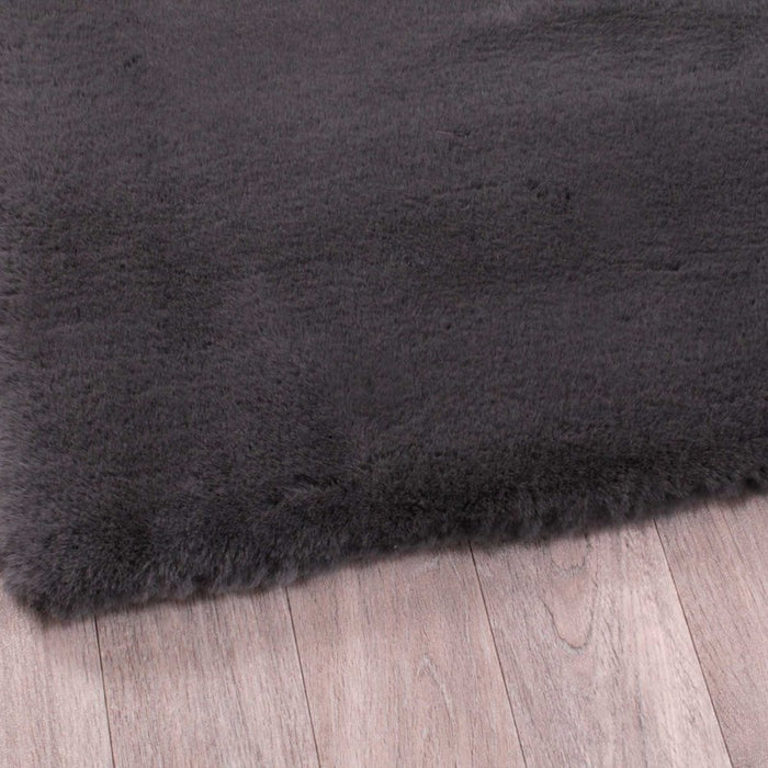 Luxe Faux Fur Plain Rug in Charcoal Grey