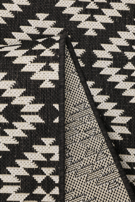 County Genesis Black Rugs