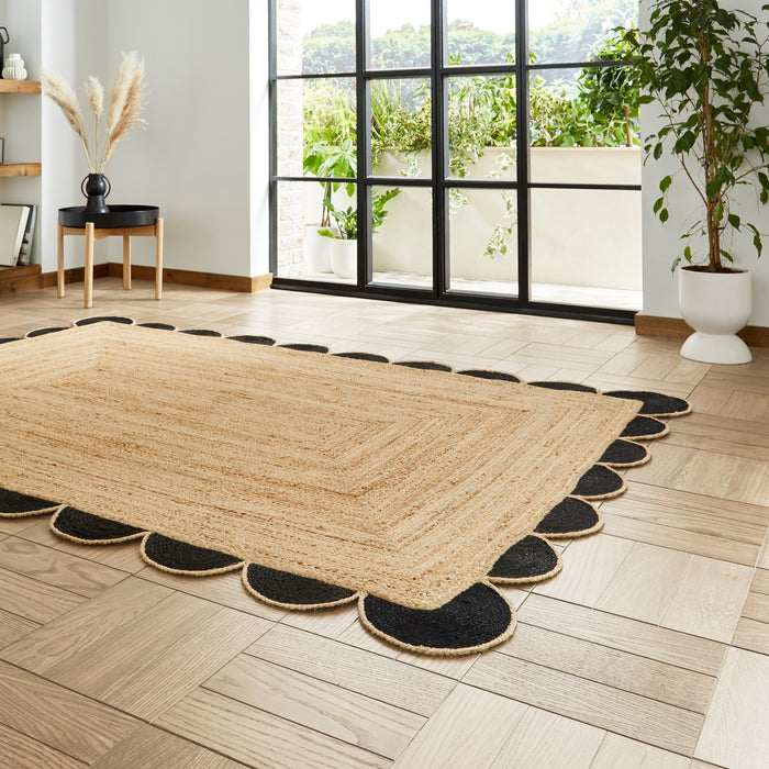 Savannah Black Scallop Rugs