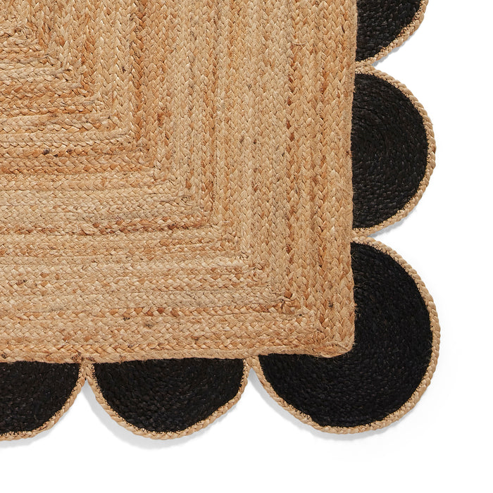 Savannah Black Scallop Rugs