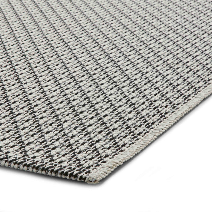 Stitch 9683 Ivory/Black Rugs